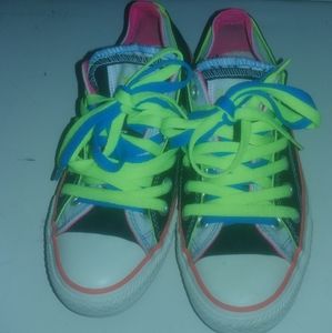 Multi colored Converse, Size 6M/8W